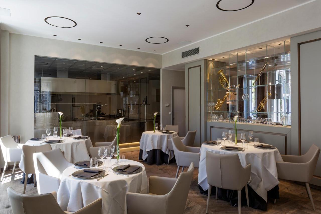 Hotel Repubblica 55 Biella Bagian luar foto