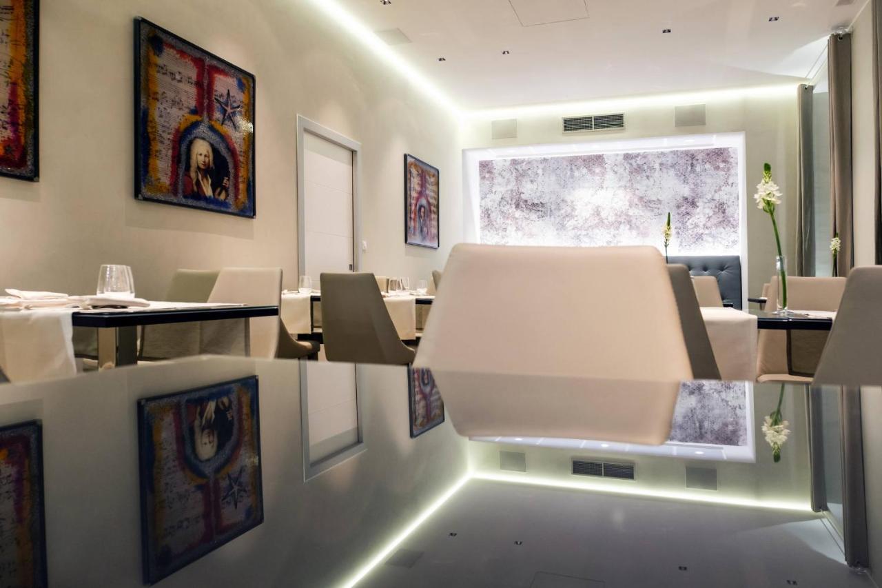Hotel Repubblica 55 Biella Bagian luar foto